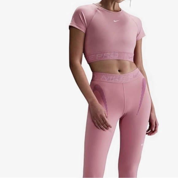 Nike Pro Training Crop Top Pink | Women’s Small | HM6369-699 Small - Picture 3 of 6